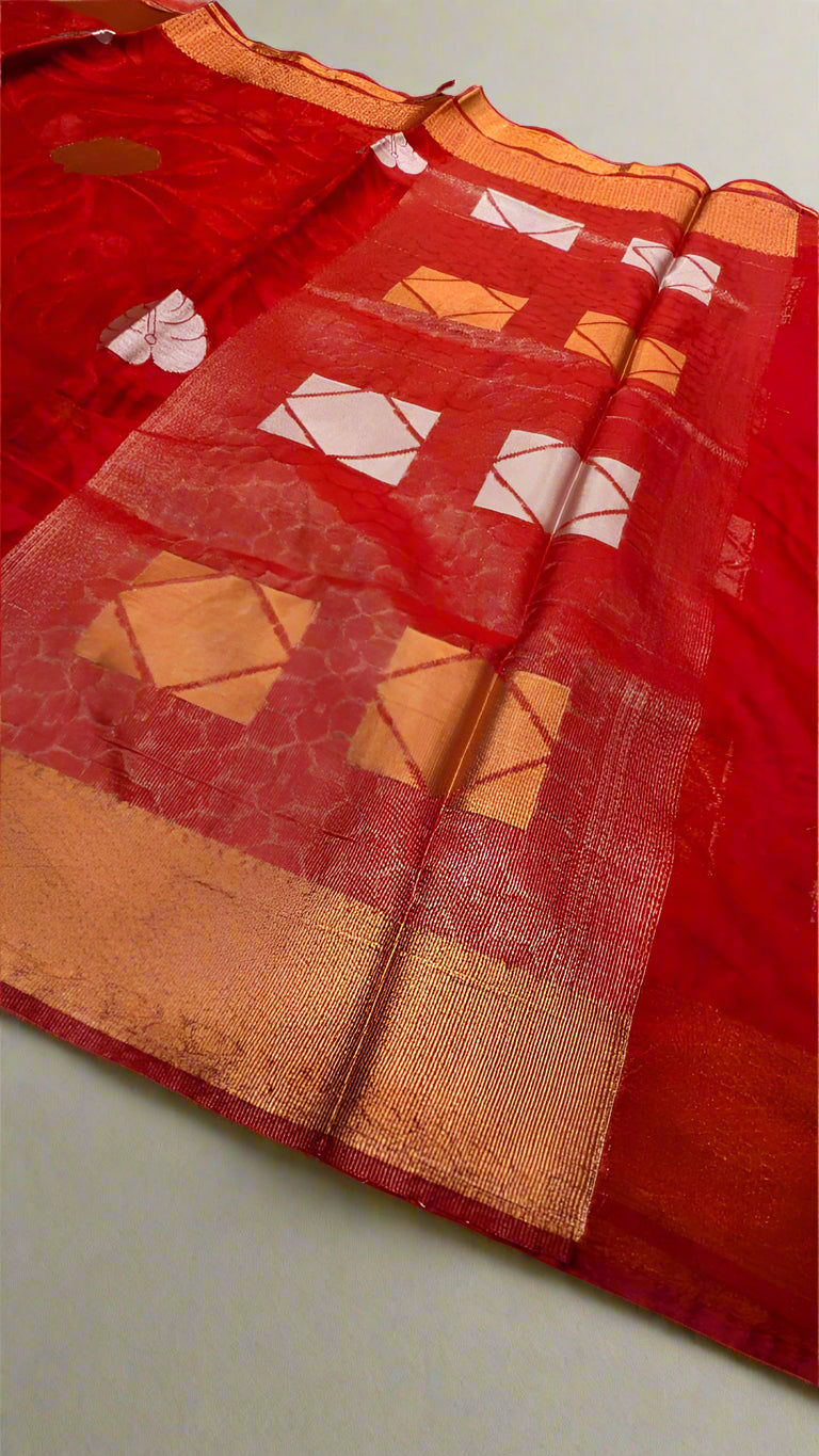 VLS-410 Banarasi Red Raw Silk Saree with Antique & Silver Zari – Lightweight Embossed Weave