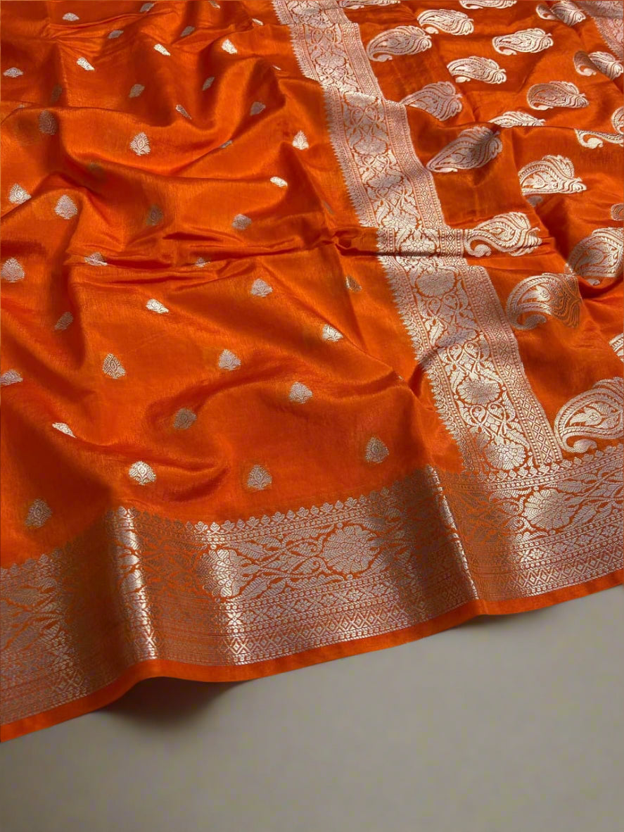 VLS-423 Banarasi Handloom Viscose Soft Silk Saree with Silver Zari Butti & Designer Borders