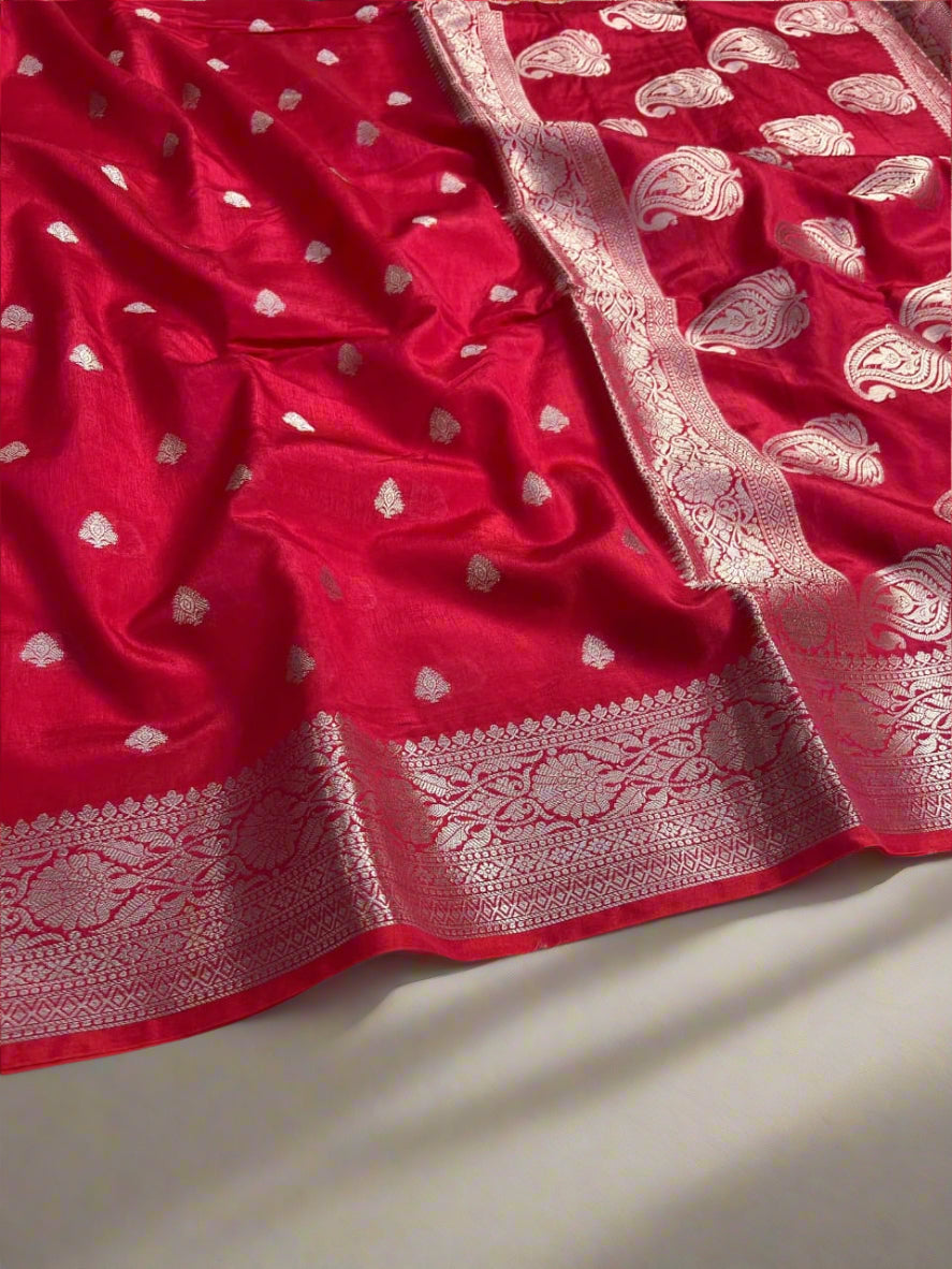 VLS-423 Banarasi Handloom Viscose Soft Silk Saree with Silver Zari Butti & Designer Borders