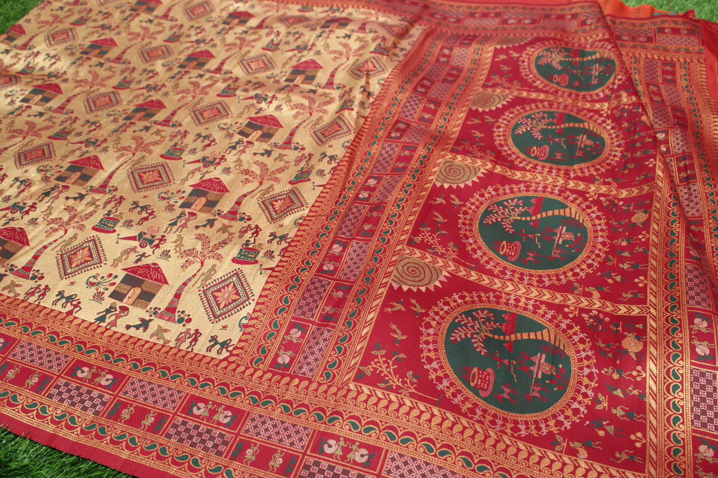 Kanjivaram-Style Banarasi Tissue Silk Saree – A Masterpiece of Heritage Weaving