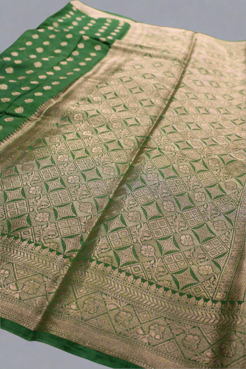 πΊ Banarasi Chiffon Booti Saree with Rich Brocade Blouse