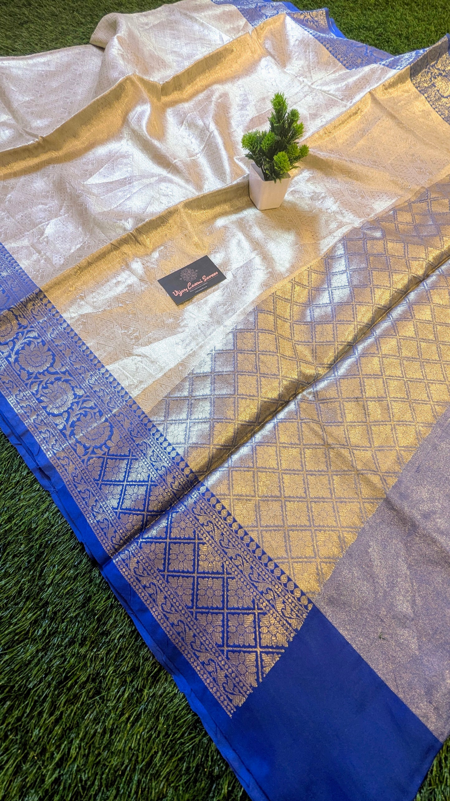 Banarasi Handloom Golden Tissue Silk Saree with contrast Border and pallu