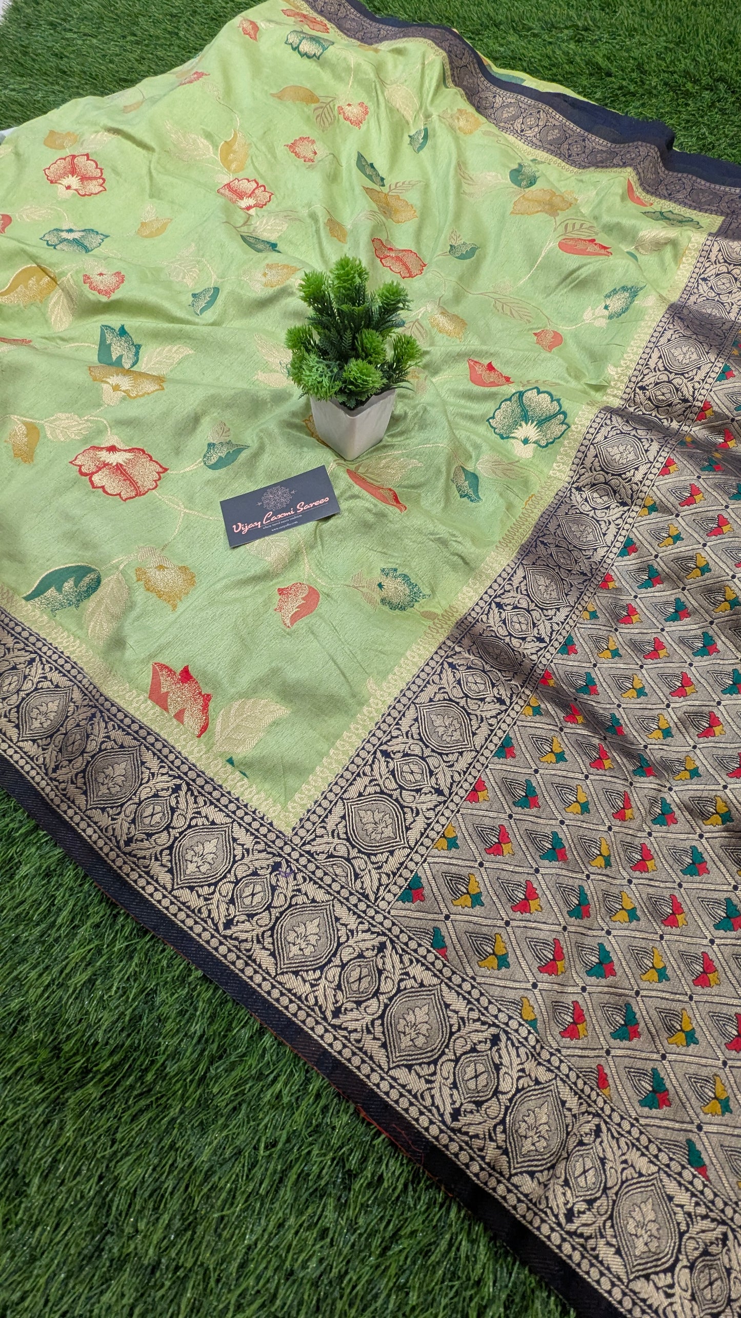 Banarasi semi-katan dupion silk saree