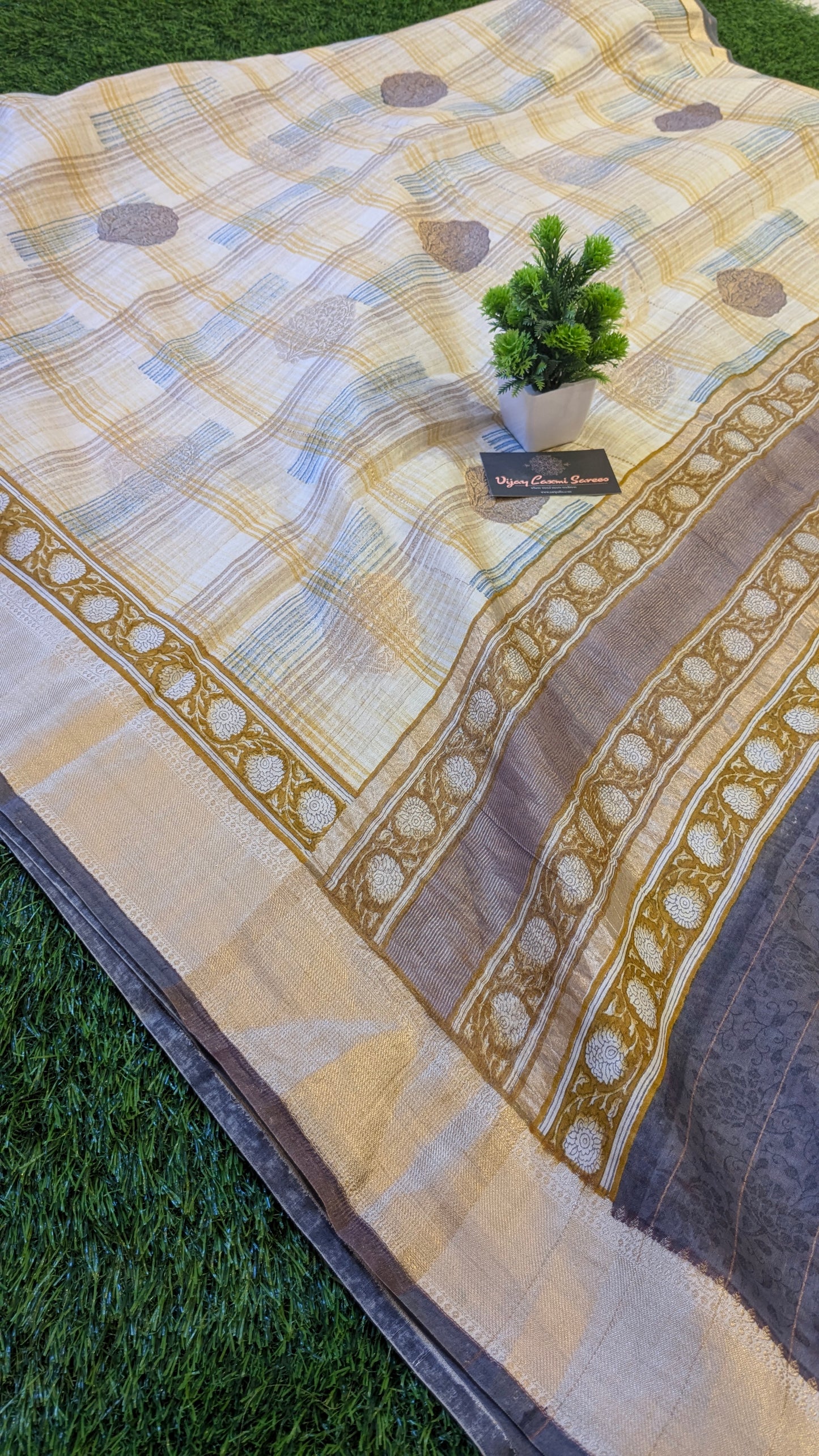OFF WHITE Pure Moonga Chiniya Katan Silk Saree with Unique Digital Print