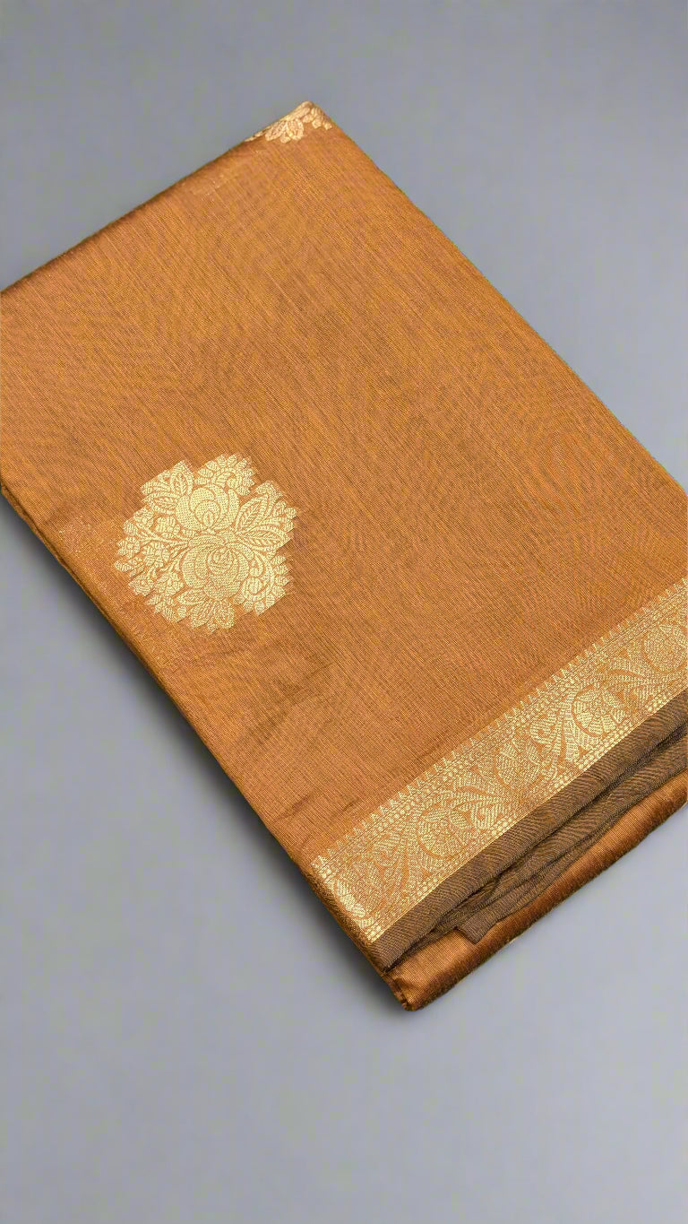 🧵 VLS-360 – Banarasi Pure Silk Cotton Saree with Golden Zari Kadhwa Boota