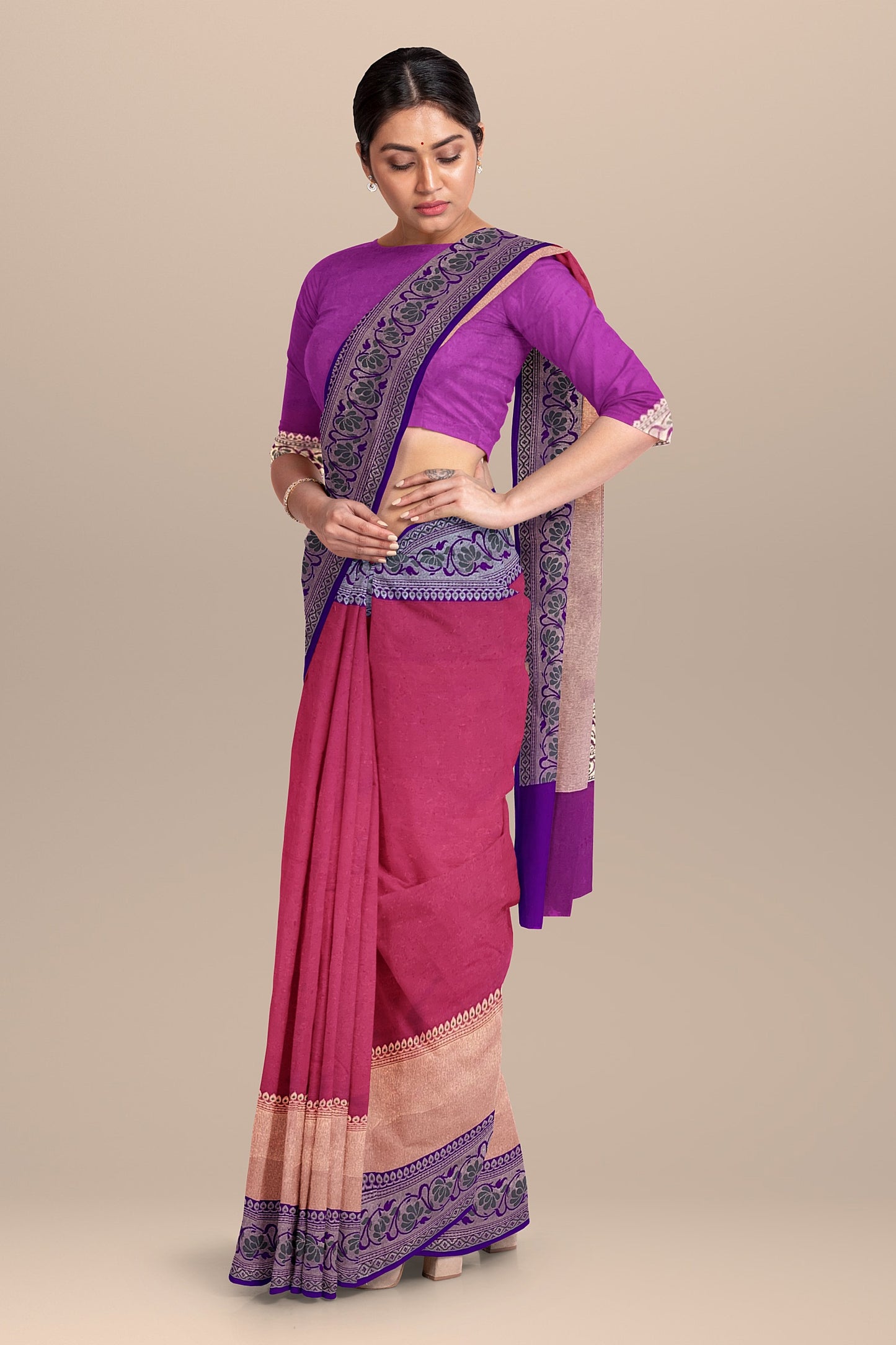 Elegant Silk Saree with Meenakari Border and Pallu Featuring Parallel Tissue Weave