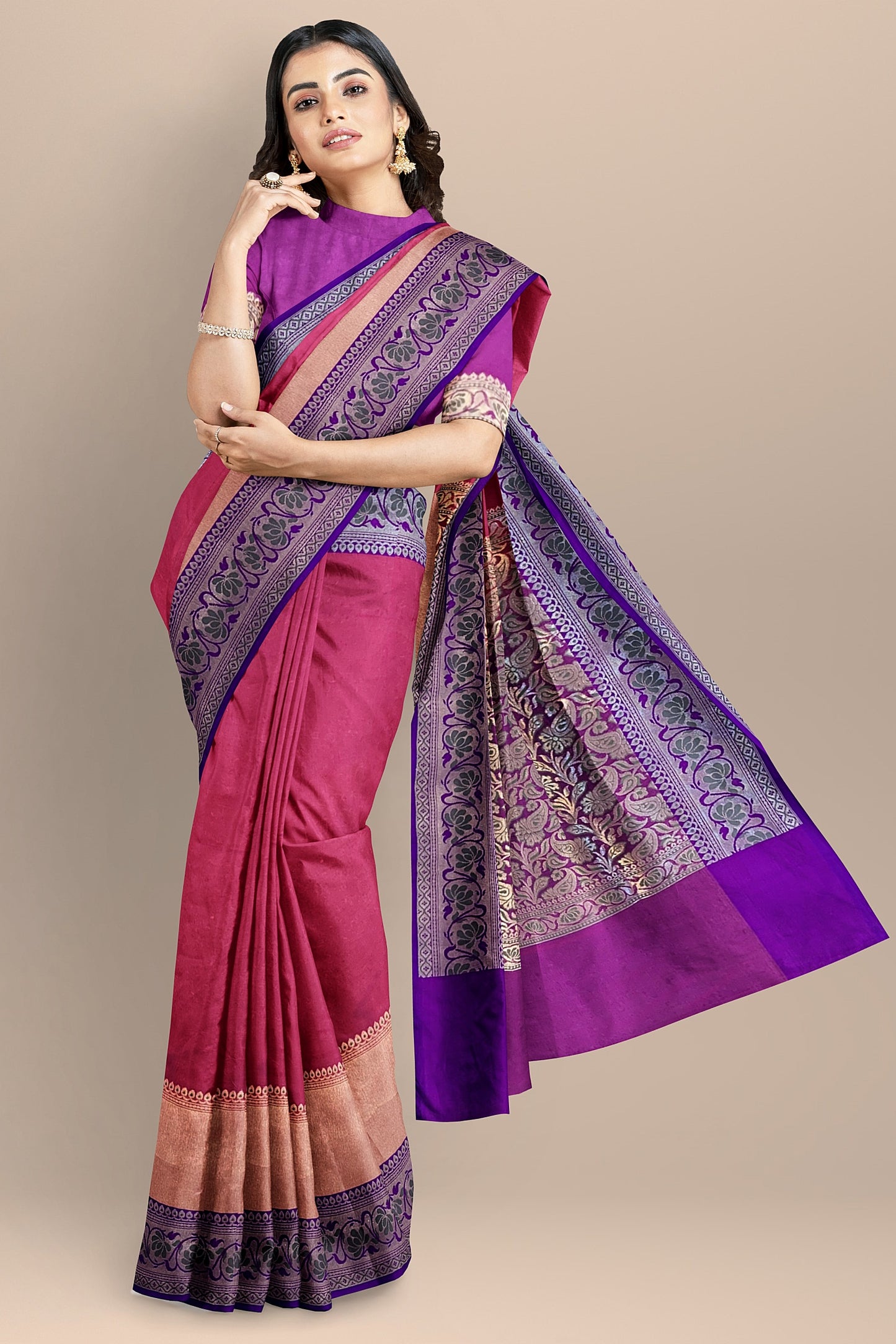 Elegant Silk Saree with Meenakari Border and Pallu Featuring Parallel Tissue Weave