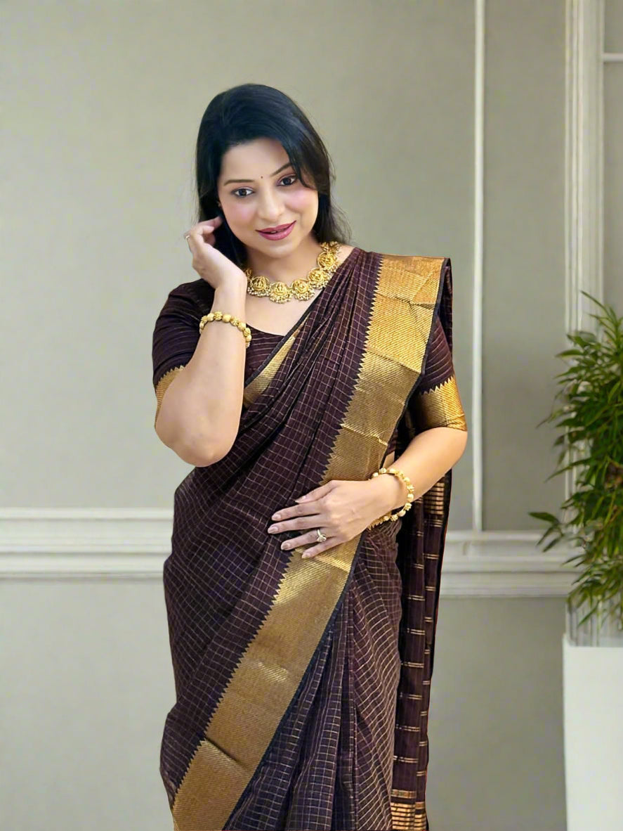 Banarasi Katan Soft Silk Saree – Design VLS 418 (With Gold Zari Weaving & Golden Pallu)