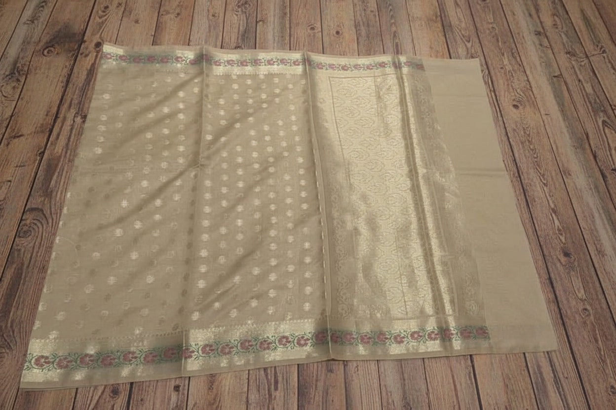 ✨ VLS 475 – Off-White Soft Silk Banarasi Handloom Saree with Meenakari Border ✨